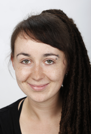 Dipl. Des. <br> Isabel Heckmann
<br>

Unterstützung für ein Projekt benötigt?
<br>
<i>kontakt@grafikdesigner.in</i>